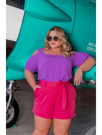 blusa-plus-size-com-pedrarias-e-recortes-predilects-plus--7-